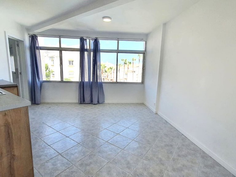 Apartment for Sale in Torreblanca, Malaga 7