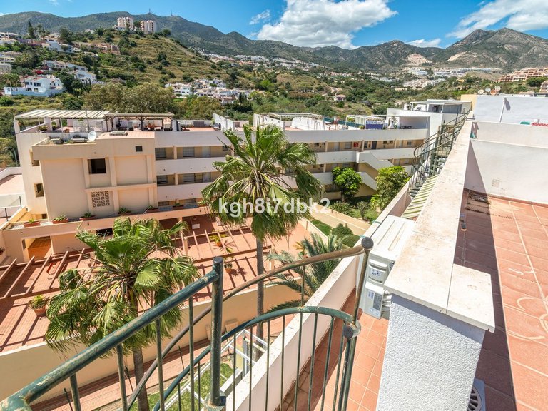 Apartment for Sale in Benalmadena Costa, Malaga 15