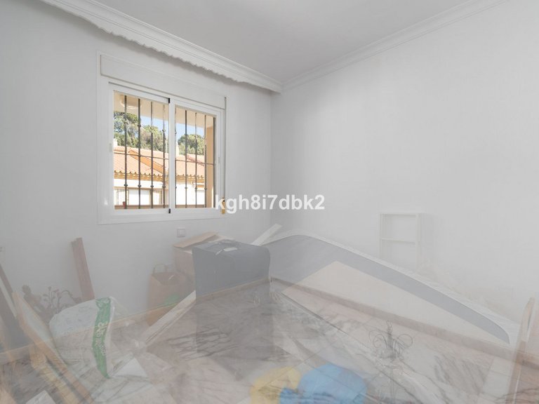 Apartment for Sale in Benalmadena Costa, Malaga 25