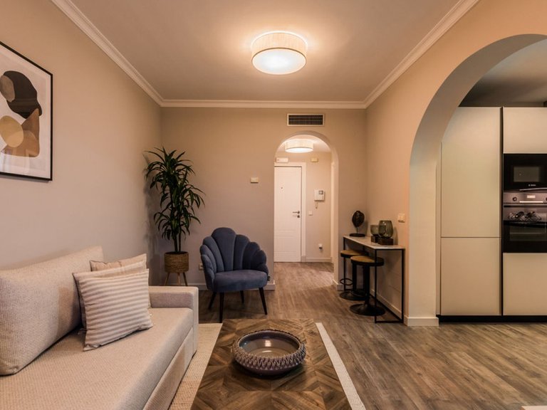 Apartment for Sale in El Paraiso, Malaga 4