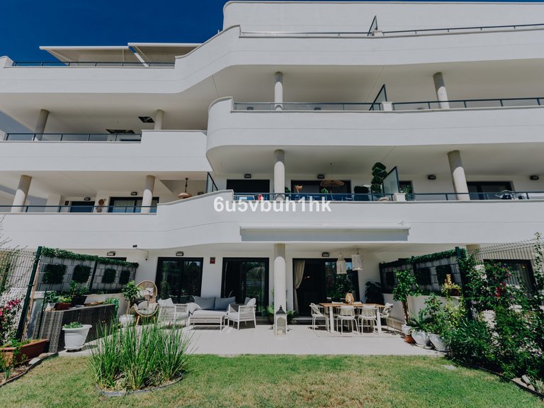 Apartment for Sale in Estepona, Malaga 1