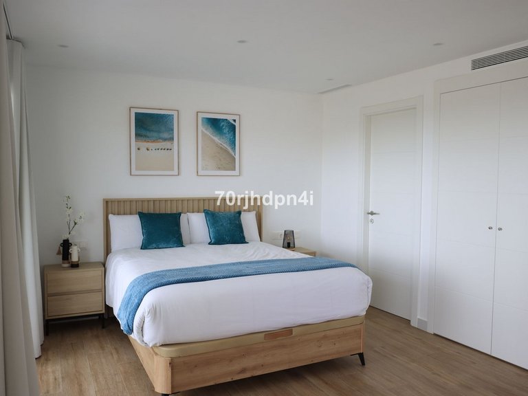 Apartment for Sale in Málaga, Malaga 11