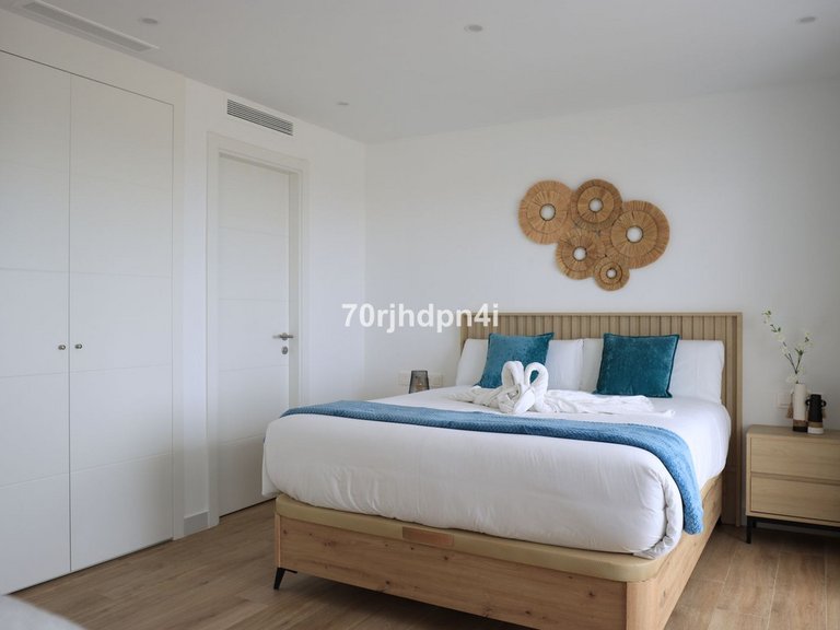 Apartment for Sale in Málaga, Malaga 16