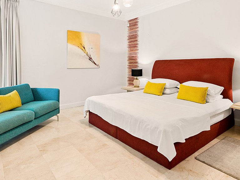 Villa for Sale in Nueva Andalucía, Malaga 20