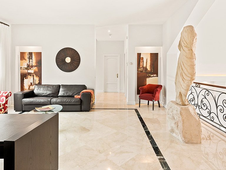 Villa for Sale in Nueva Andalucía, Malaga 26