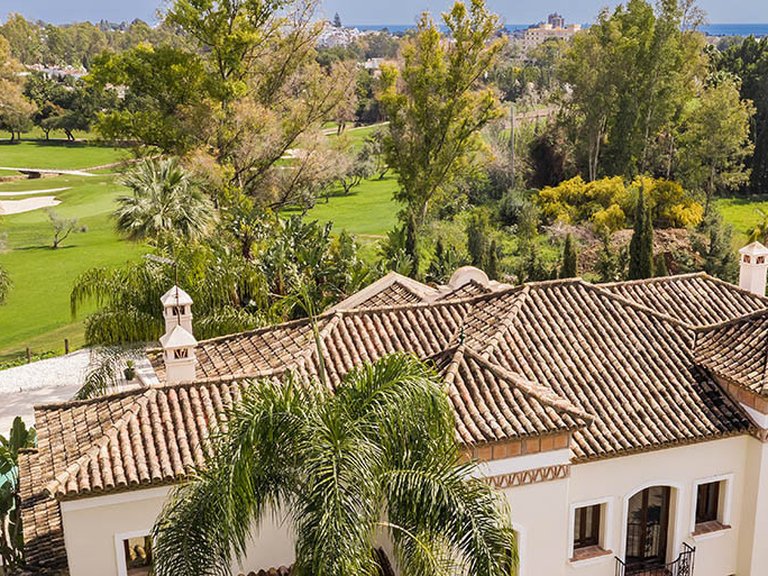 Villa for Sale in Nueva Andalucía, Malaga 4