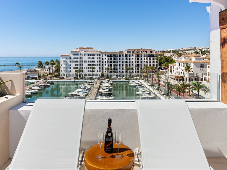 Apartment for Sale in La Duquesa, Malaga 18