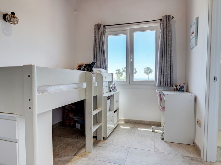 Villa for Sale in Calahonda, Malaga 18