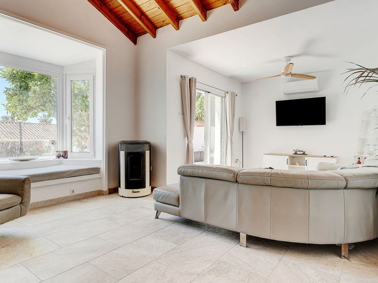 Villa for Sale in Calahonda, Malaga 5