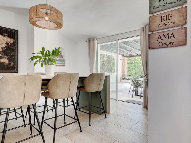 Villa for Sale in Calahonda, Malaga 9