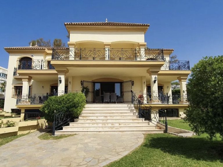 Villa for Rent in Costa del Sol, Marbella, Malaga 1