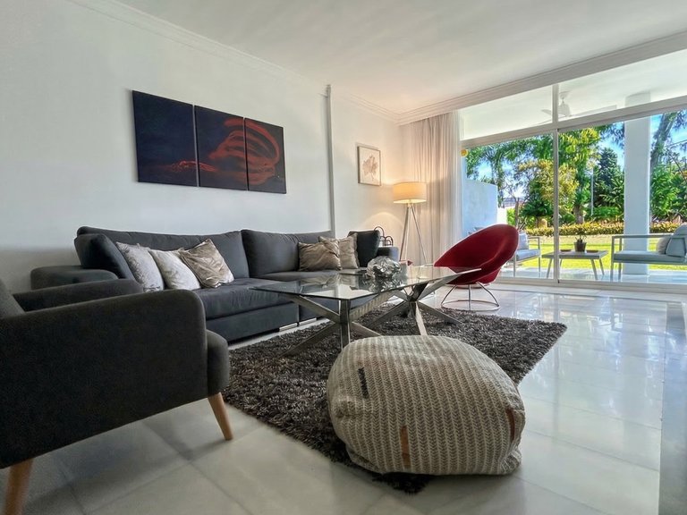 Apartment for Sale in Puerto Banús, Malaga 1