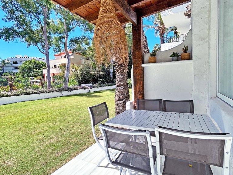 Apartment for Sale in Puerto Banús, Malaga 13