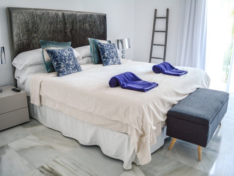 Apartment for Sale in Puerto Banús, Malaga 7