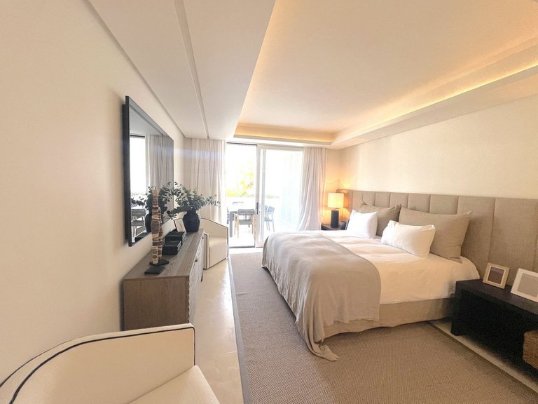 Apartment for Sale in The Golden Mile, Malaga 6
