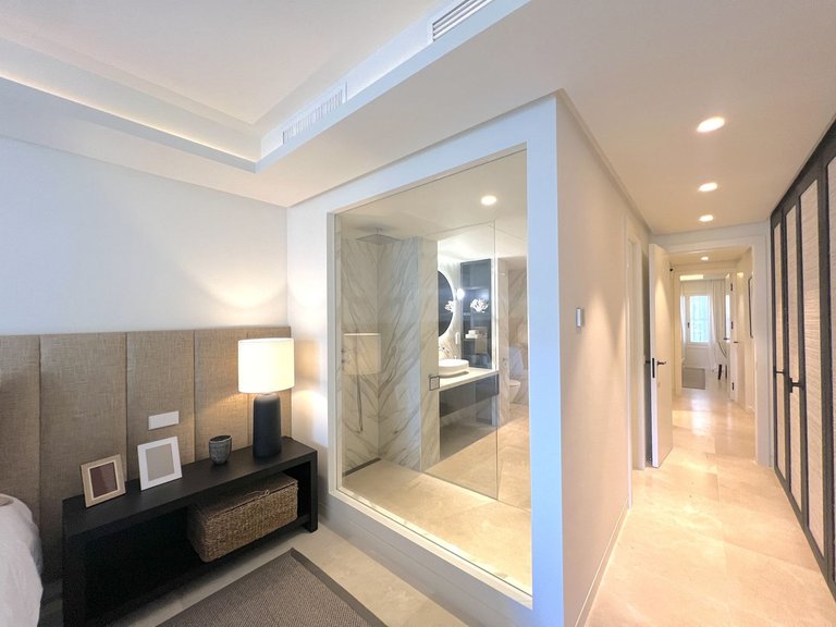 Apartment for Sale in The Golden Mile, Malaga 7