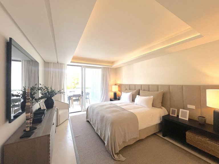 Apartment for Sale in The Golden Mile, Malaga 9