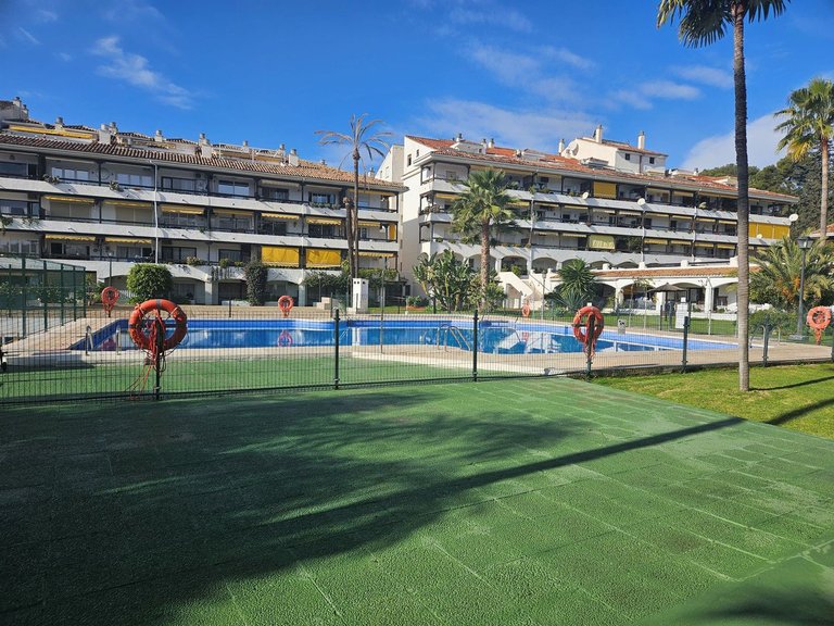 Apartment for Sale in The Golden Mile, Malaga 1