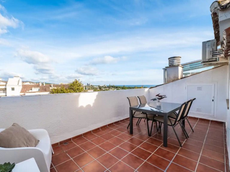 Apartment for Sale in The Golden Mile, Malaga 12