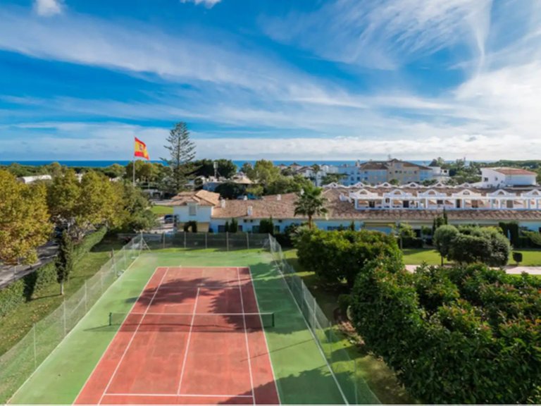 Apartment for Sale in The Golden Mile, Malaga 3