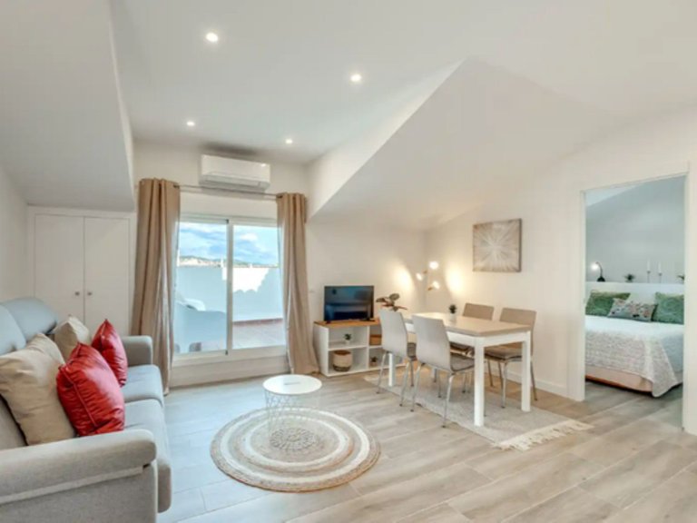 Apartment for Sale in The Golden Mile, Malaga 4