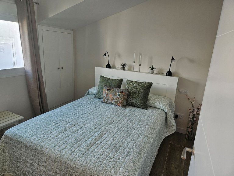 Apartment for Sale in The Golden Mile, Malaga 8