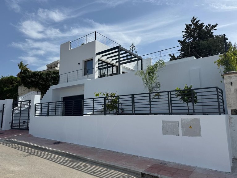 Villa for Sale in Valle Romano, Malaga 2