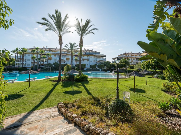 Apartment for Sale in Nueva Andalucía, Malaga 14