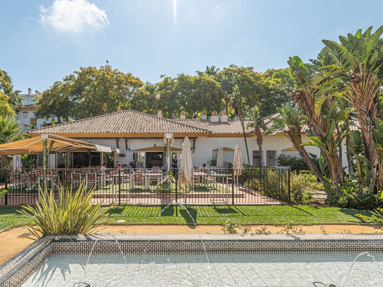 Apartment for Sale in Nueva Andalucía, Malaga 30