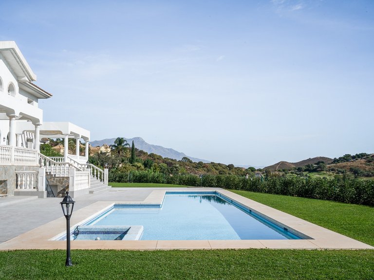 Villa for Sale in Benahavís, Malaga 14