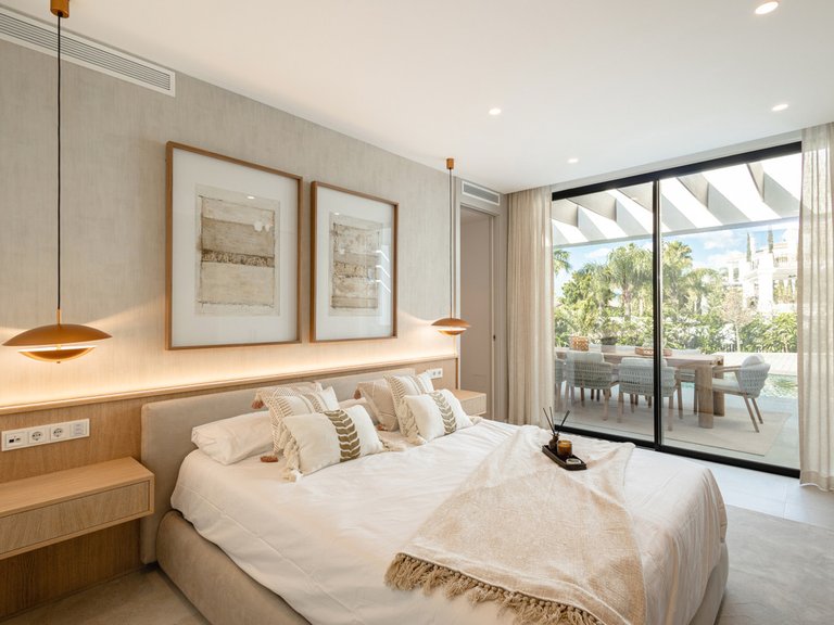 Villa for Sale in Nueva Andalucía, Malaga 31