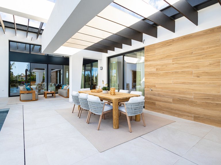 Villa for Sale in Nueva Andalucía, Malaga 44