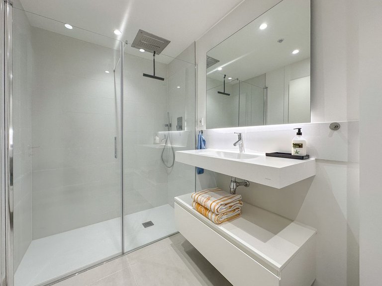 Apartment for Sale in Higueron, Malaga 17