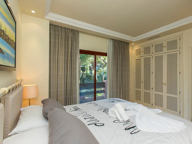 Apartment for Sale in Marbella, Malaga 11