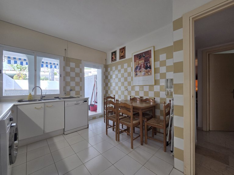 Apartment for Sale in Marbella, Malaga 26