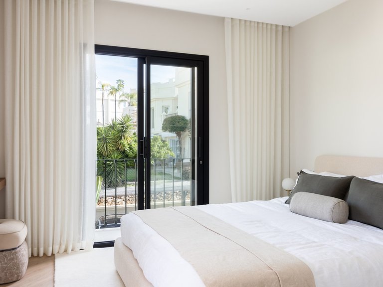 Villa for Sale in La Quinta, Malaga 19