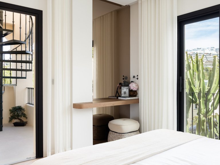 Villa for Sale in La Quinta, Malaga 20