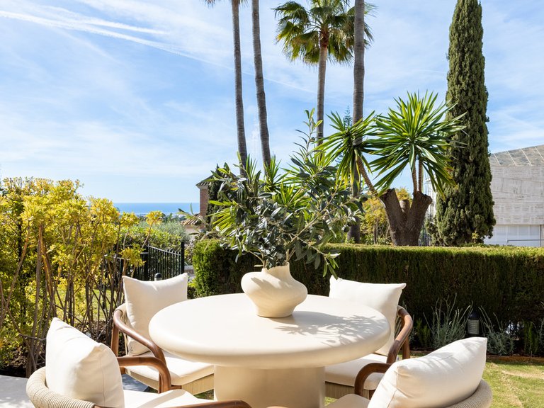 Villa for Sale in La Quinta, Malaga 29