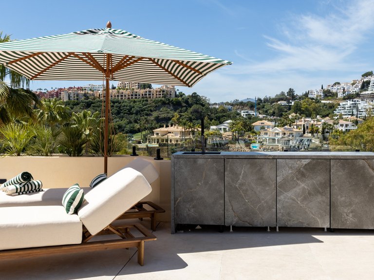 Villa for Sale in La Quinta, Malaga 30