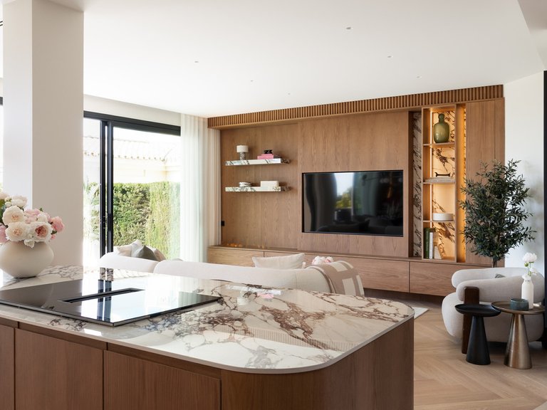 Villa for Sale in La Quinta, Malaga 6