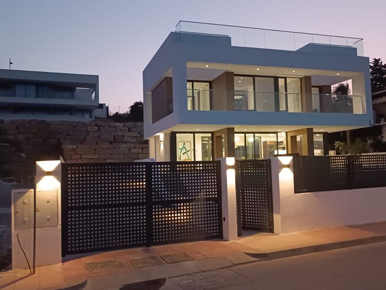 Villa for Sale in Valle Romano Golf, Malaga 1