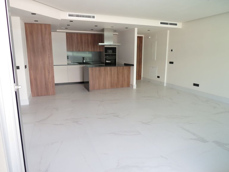 Apartment for Sale in San Pedro De Alcántara, Malaga 8