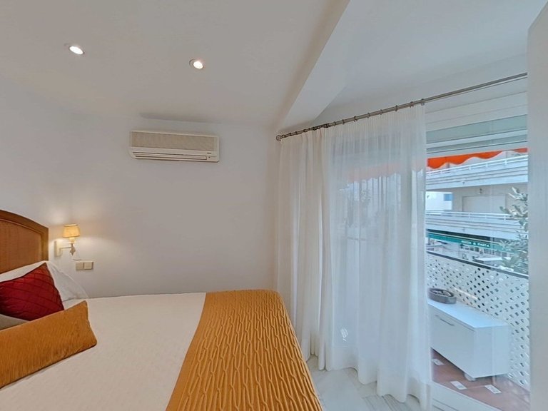 Apartment for Sale in Marbella, Malaga 17