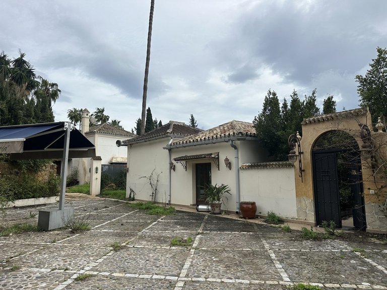 Plot for Sale in Nagüeles, Malaga 16
