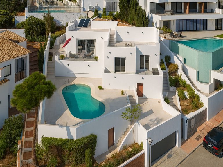 Villa for Sale in La Cala De Mijas, Malaga 2