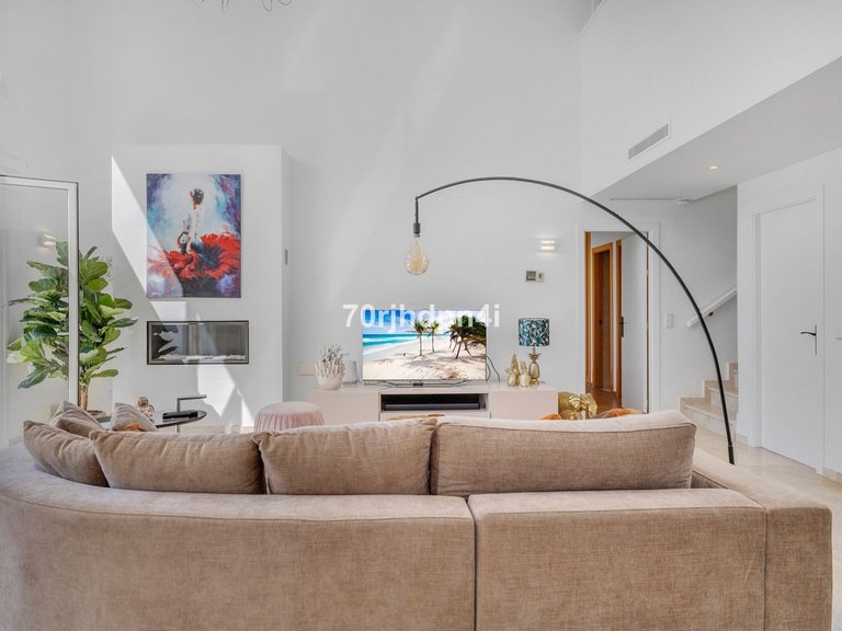 Villa for Sale in Estepona, Malaga 17