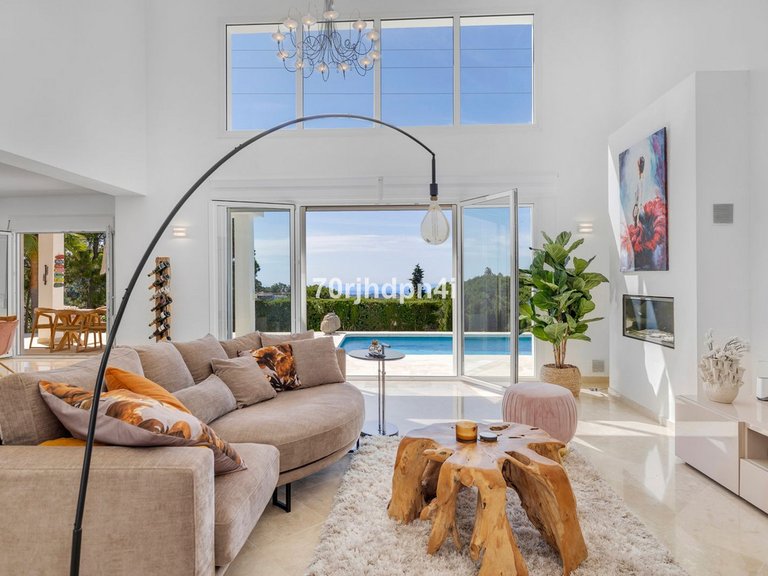Villa for Sale in Estepona, Malaga 22