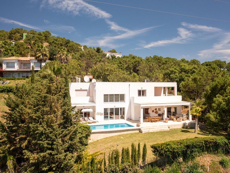 Villa for Sale in Estepona, Malaga 6