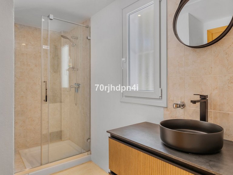Villa for Sale in Estepona, Malaga 60