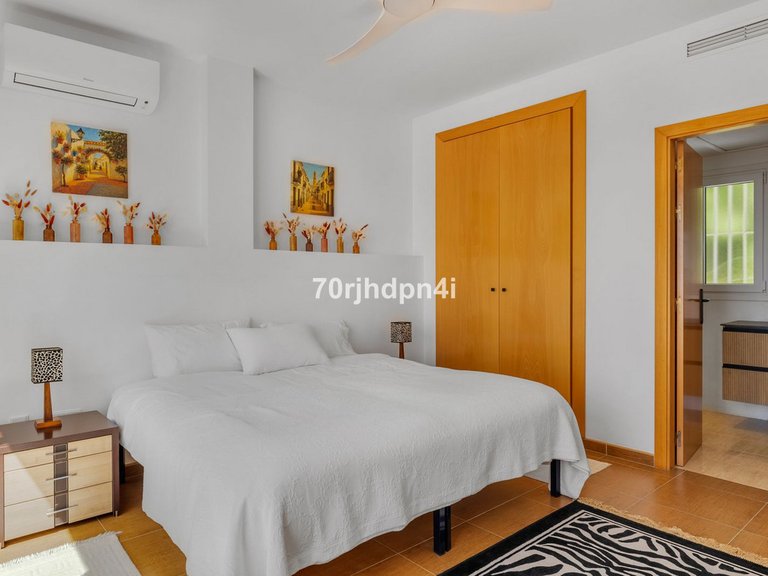 Villa for Sale in Estepona, Malaga 62